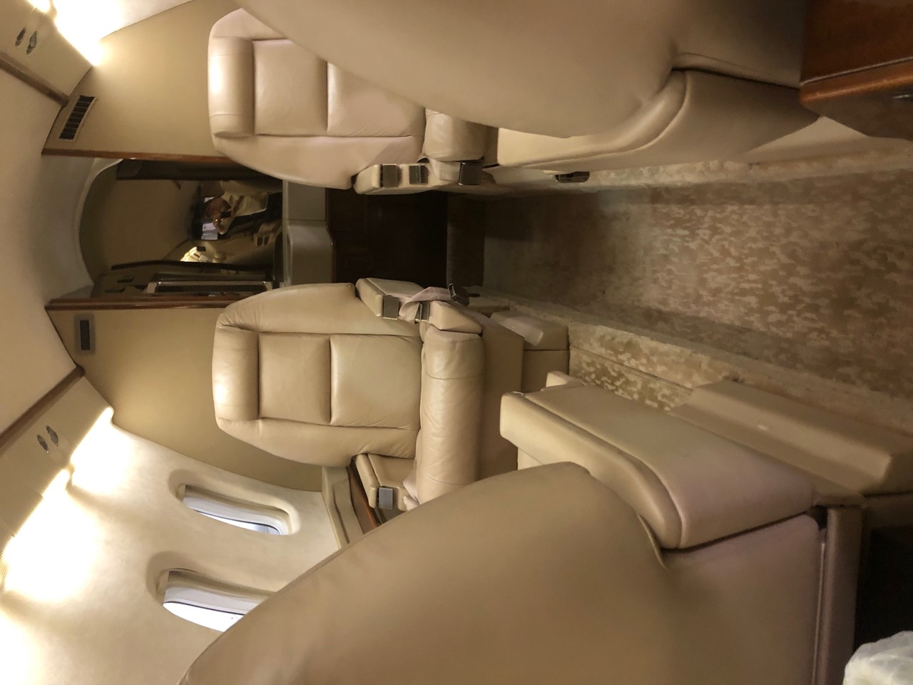 2001 Piaggio Avanti P-180 sn 1046